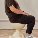 ⁦طاولة جانبية بتصميم مميز⁩ - الصورة ⁦2⁩