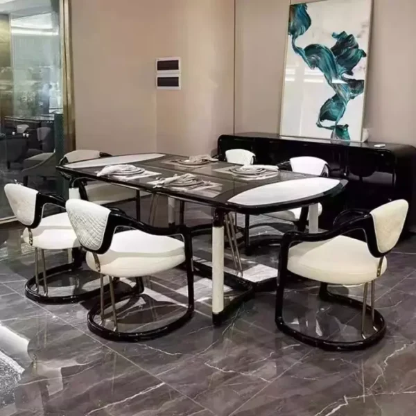 طاولة طعام مع كراسي