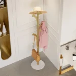 ⁦علاقة ملابس رخامية بتصميم فاخر لغرفة النوم⁩ - الصورة ⁦2⁩