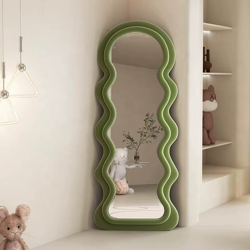 مرايا طويلة جدارية